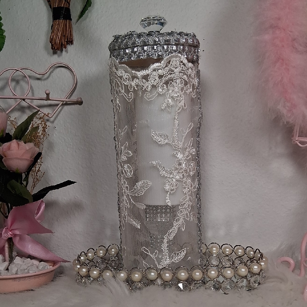 Elegant Lace and Pearl Decor Jar